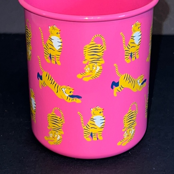 “Fierce” tiger design paper “basket” & metal pencil cup-basket folds flat-NWT - Picture 3 of 16